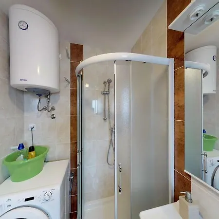 With A Parking Space Vilanija, - 17240 Appartement
